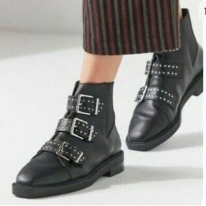 🌷Urban outfitters Black Leather Ankle Strap Booties Size 9